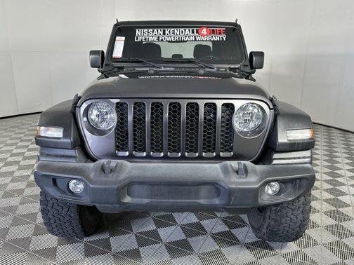 2022 Jeep Gladiator Sport