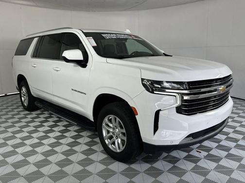Summit White 2022 Chevrolet Suburban LT