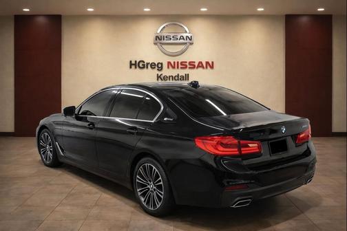 Jet Black 2019 BMW 530e iPerformance