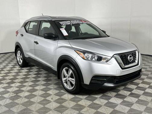 2019 Nissan Kicks S
