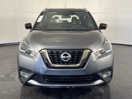2019 Nissan Kicks SR
