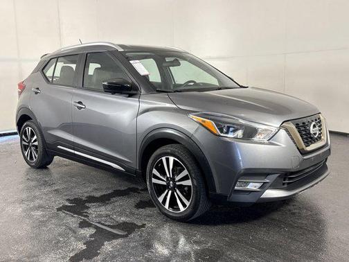2019 Nissan Kicks SR