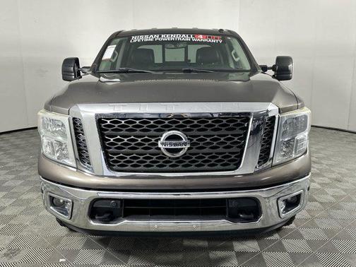 2017 Nissan Titan SV