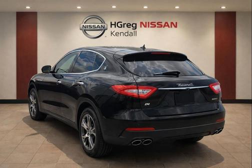 Black 2018 Maserati Levante Base