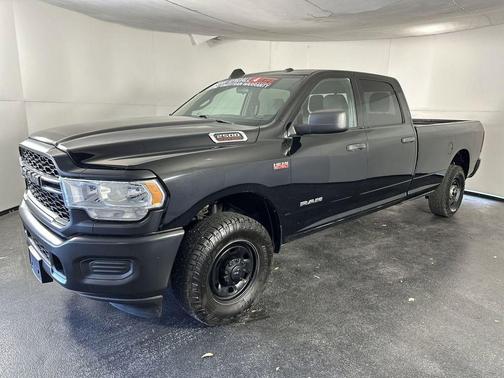 2021 RAM 2500 Tradesman Crew Cab 4x2 8' Box