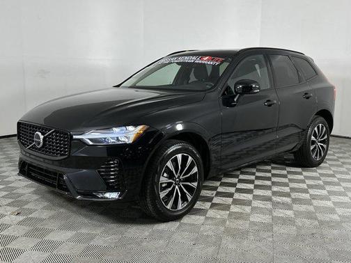 2025 Volvo XC60 B5 Plus