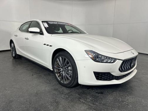 2018 Maserati Ghibli Base