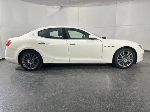 2018 Maserati Ghibli Base