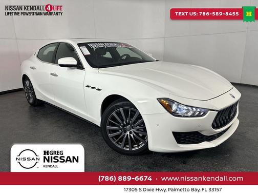 Bianco 2018 Maserati Ghibli Base