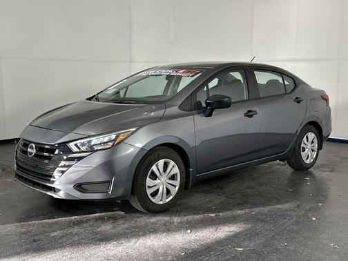 2025 Nissan Versa 1.6 S