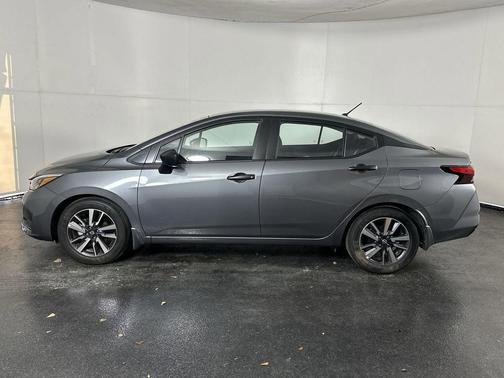 Gun Metallic 2025 Nissan Versa 1.6 S