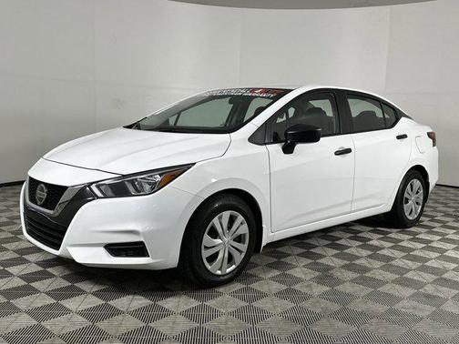 2022 Nissan Versa 1.6 S