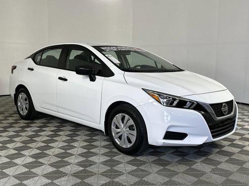 2022 Nissan Versa 1.6 S