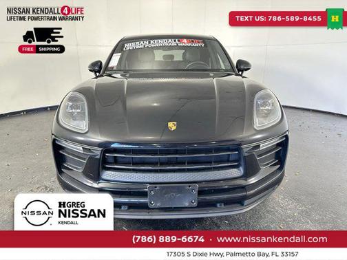 2022 Porsche Macan Base