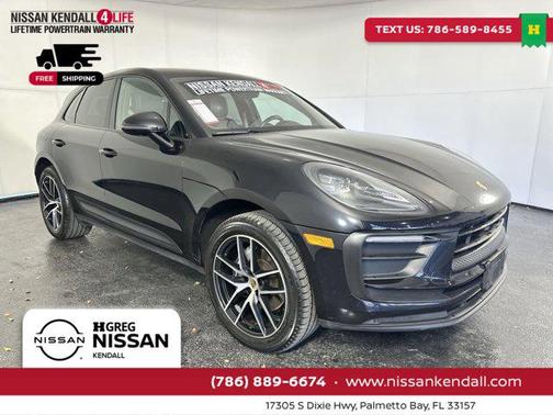 2022 Porsche Macan Base