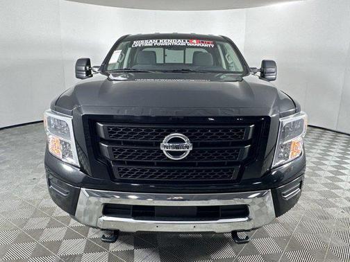 2022 Nissan Titan XD SV