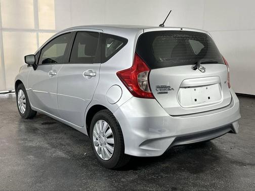 Brilliant Silver Metallic 2019 Nissan Versa Note SV