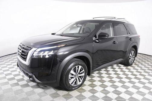 2025 Nissan Pathfinder SL FWD