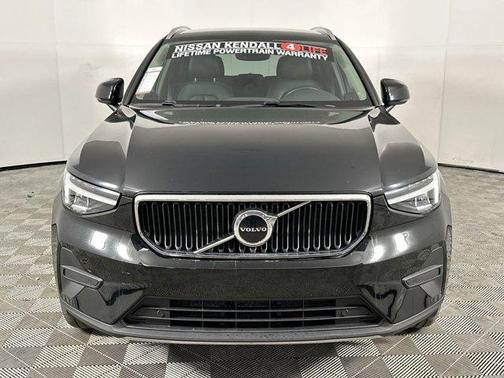 2023 Volvo XC40 B5 Core
