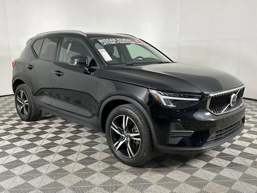 2023 Volvo XC40 B5 Core