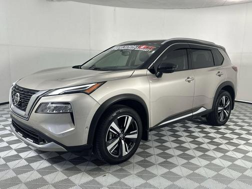 Champagne Silver Metallic/Super Black 2021 Nissan Rogue Platinum