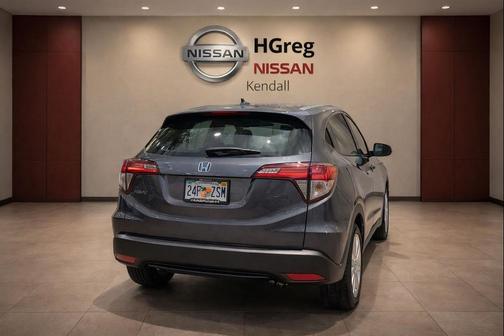 Modern Steel Metallic 2024 Honda HR-V LX