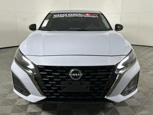 2023 Nissan Altima SR Intelligent AWD