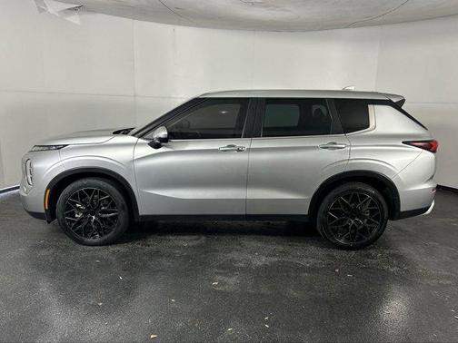 2023 Mitsubishi Outlander SE 2.5 S-AWC