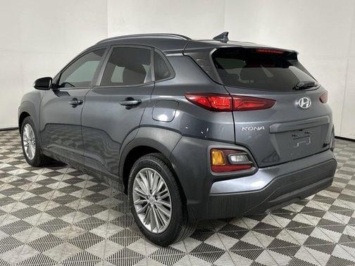 2021 Hyundai KONA SEL Plus