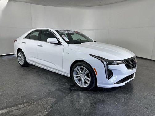 2023 Cadillac CT4 Luxury