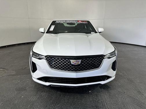 2023 Cadillac CT4 Luxury