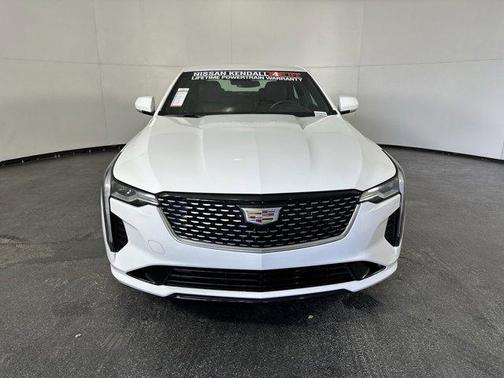 2023 Cadillac CT4 Luxury