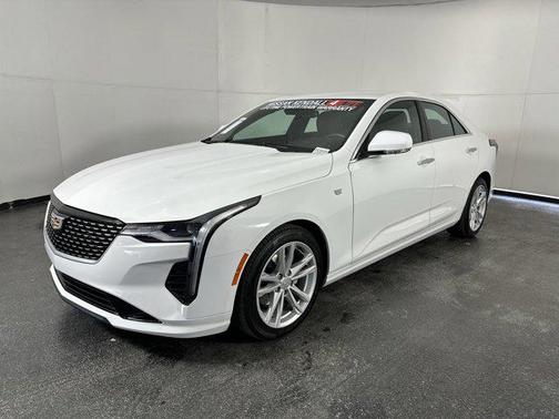 2023 Cadillac CT4 Luxury