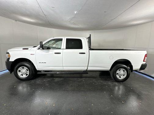 2019 RAM 2500 Tradesman Crew Cab 4x4 8' Box