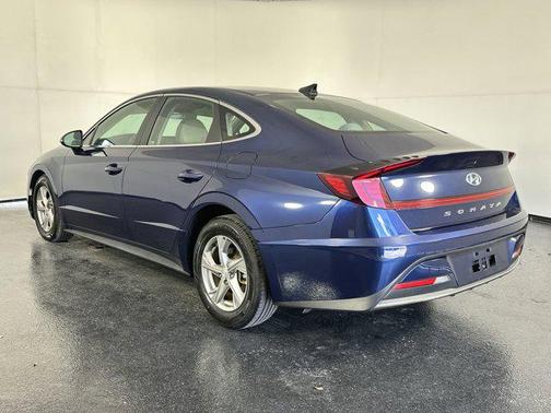 2022 Hyundai SONATA SE