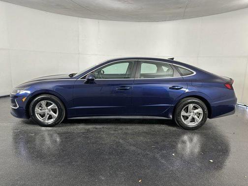 2022 Hyundai SONATA SE
