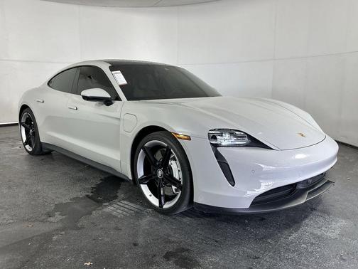 2022 Porsche Taycan Base