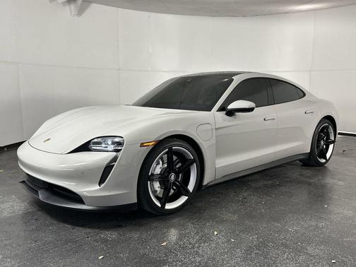 2022 Porsche Taycan Base