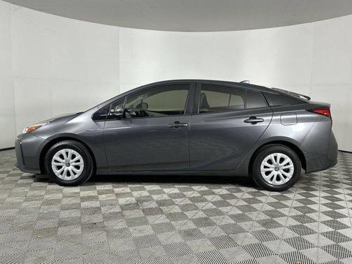 2019 Toyota Prius LE