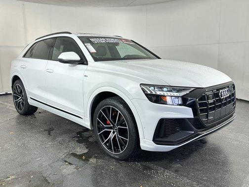 2021 Audi Q8 55 Premium Plus