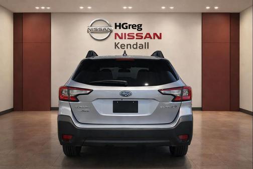 Ice Silver Metallic 2024 Subaru Outback Premium
