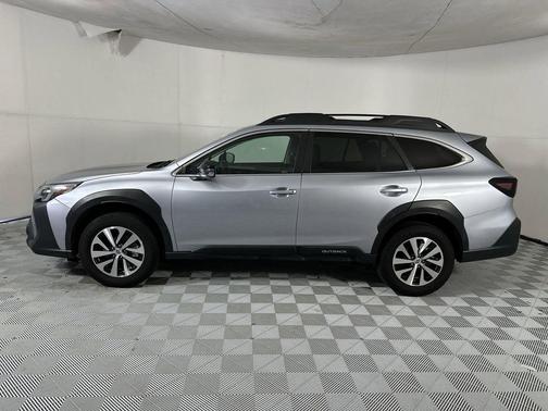 Ice Silver Metallic 2024 Subaru Outback Premium