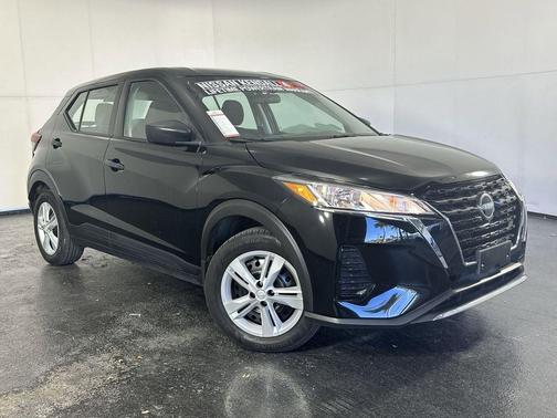 2022 Nissan Kicks S