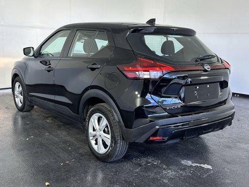 2022 Nissan Kicks S