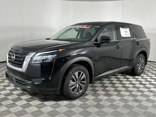 2024 Nissan Pathfinder S FWD