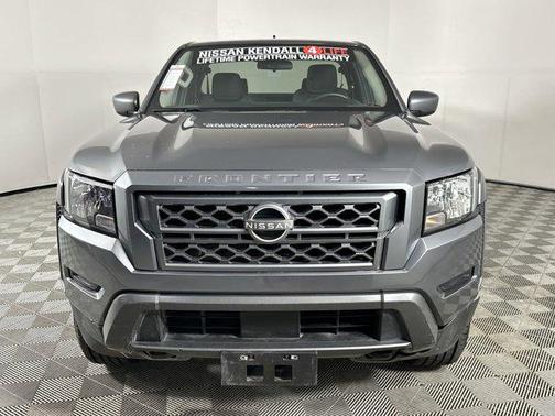 2023 Nissan Frontier SV
