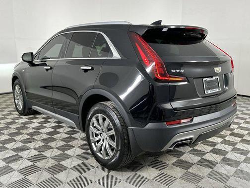 2020 Cadillac XT4 Premium Luxury