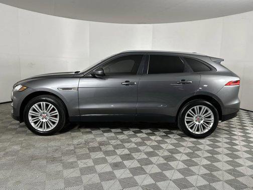 2018 Jaguar F-PACE 25t Premium