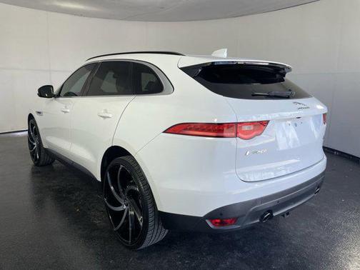2018 Jaguar F-PACE 25t Prestige