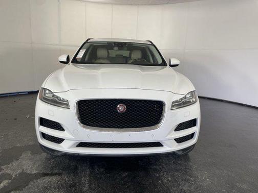 2018 Jaguar F-PACE 25t Prestige